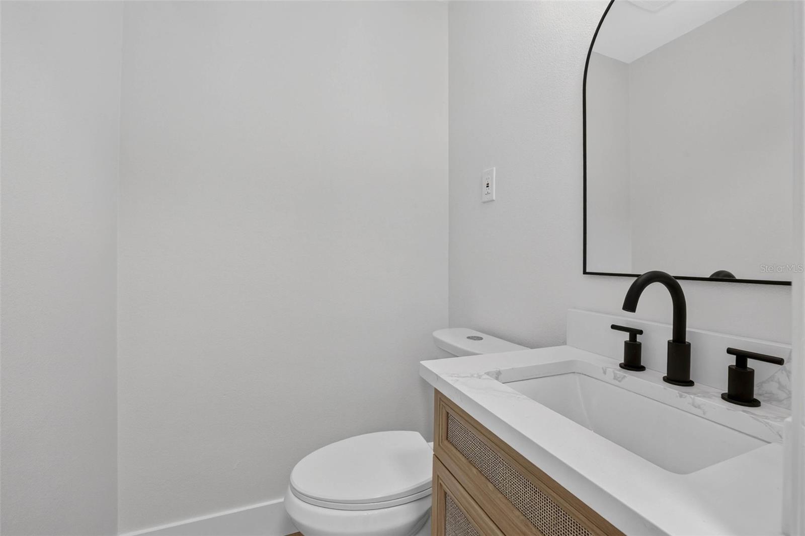 JASMINE LAKES - Residential