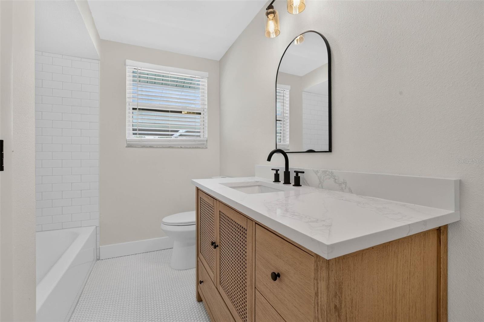 JASMINE LAKES - Residential
