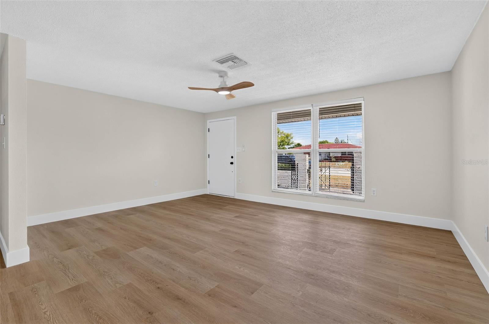 JASMINE LAKES - Residential