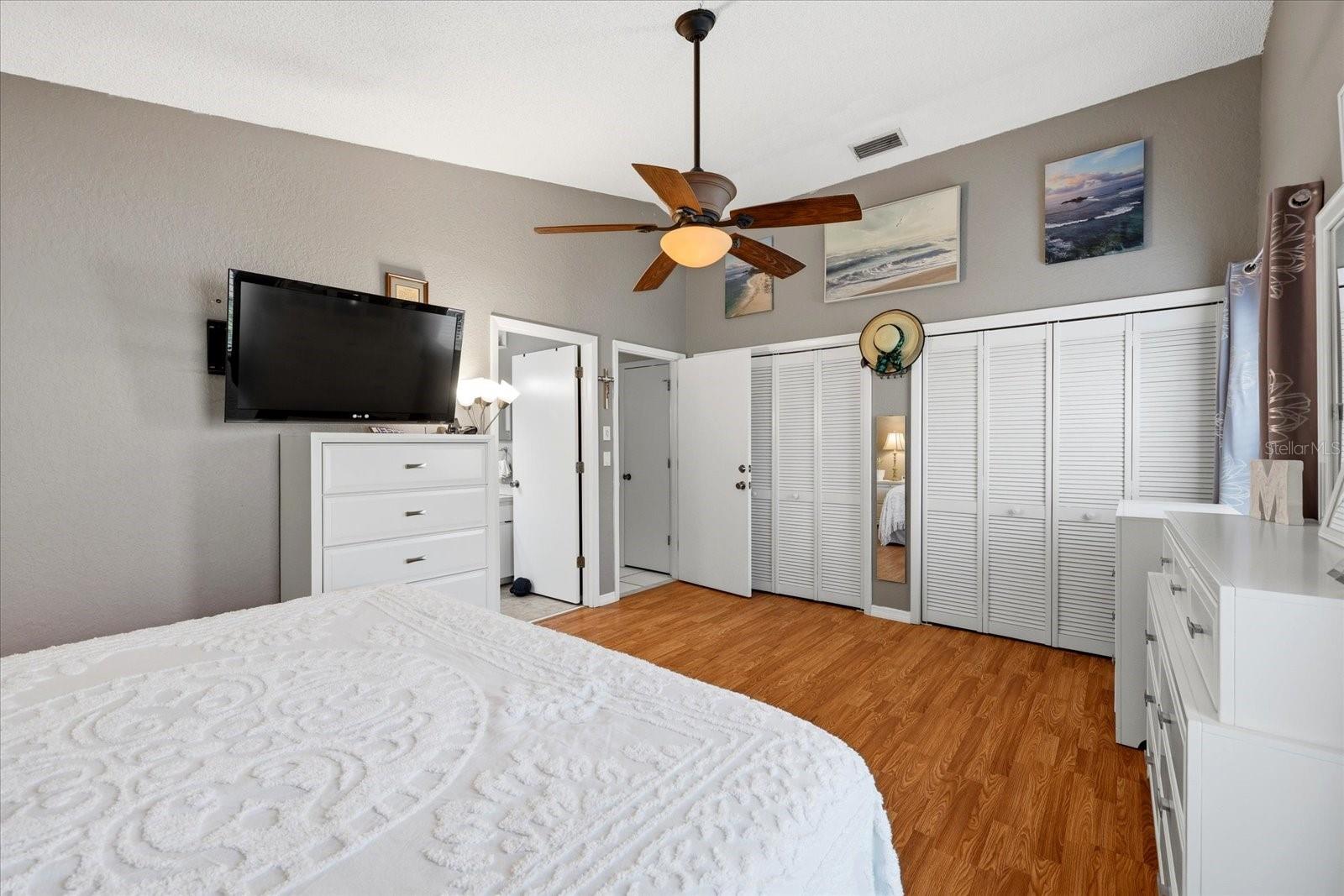 WOODRIDGE ESTATES A SUB - Residential