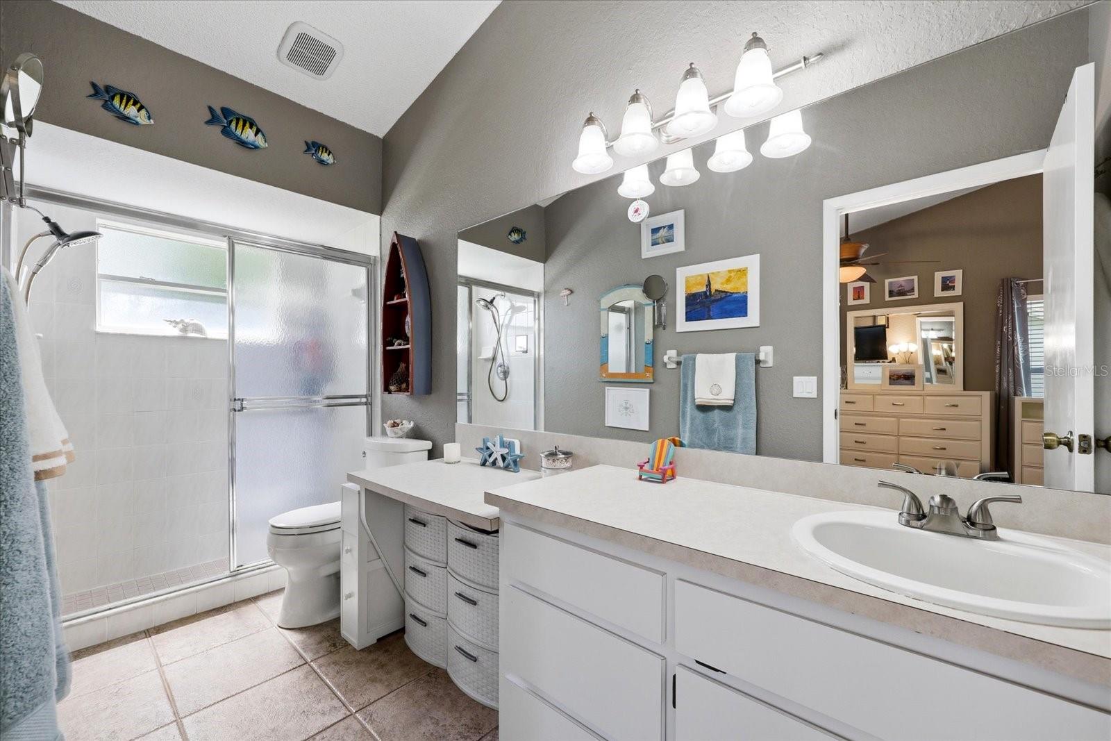 WOODRIDGE ESTATES A SUB - Residential