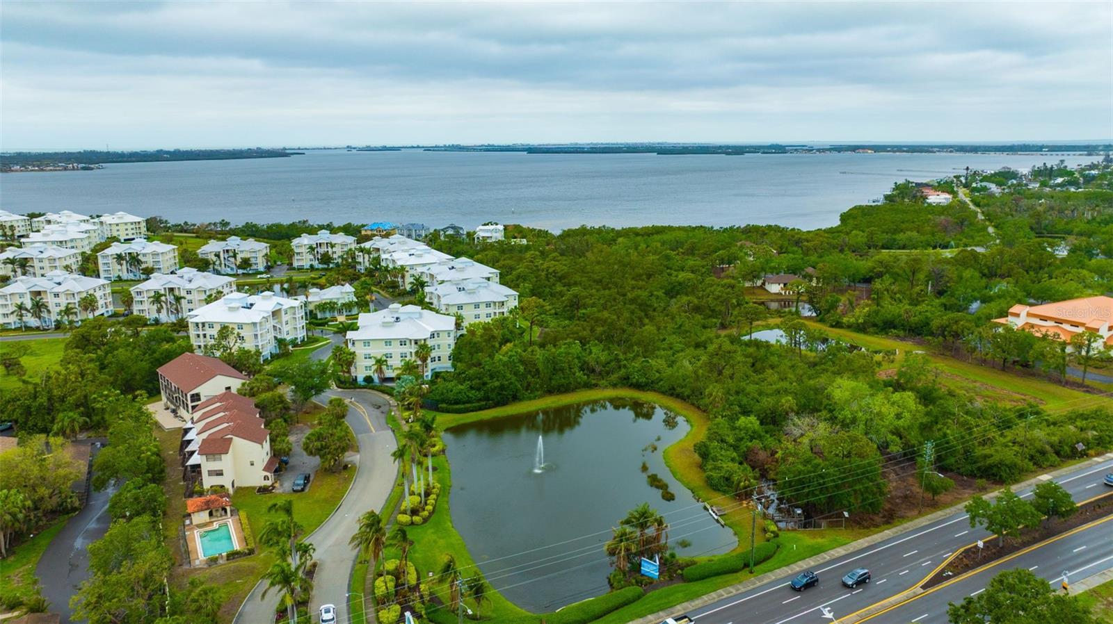 PALMA SOLA TRACE - Residential
