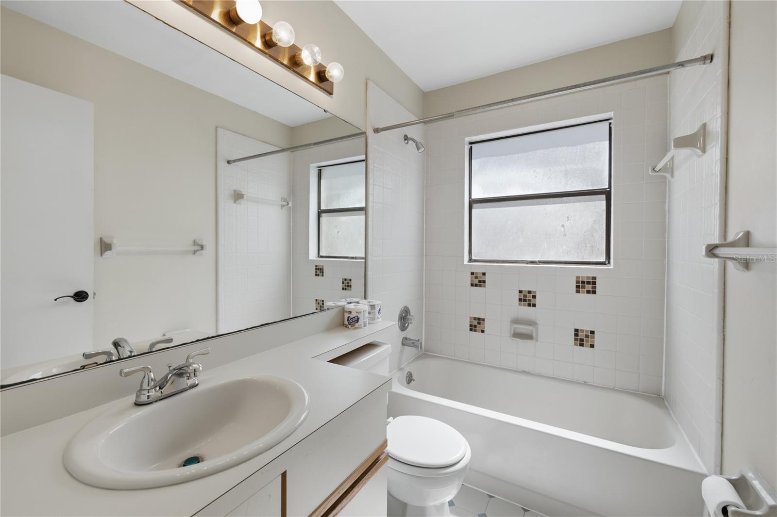 GREENWOOD LAKES UNIT D-3B 1ST ADD REP - Residential