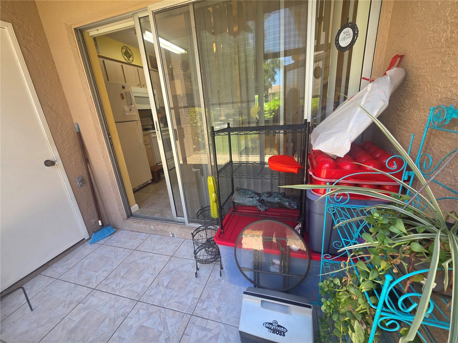 SUNNYBROOK CONDO 02 - Residential Lease