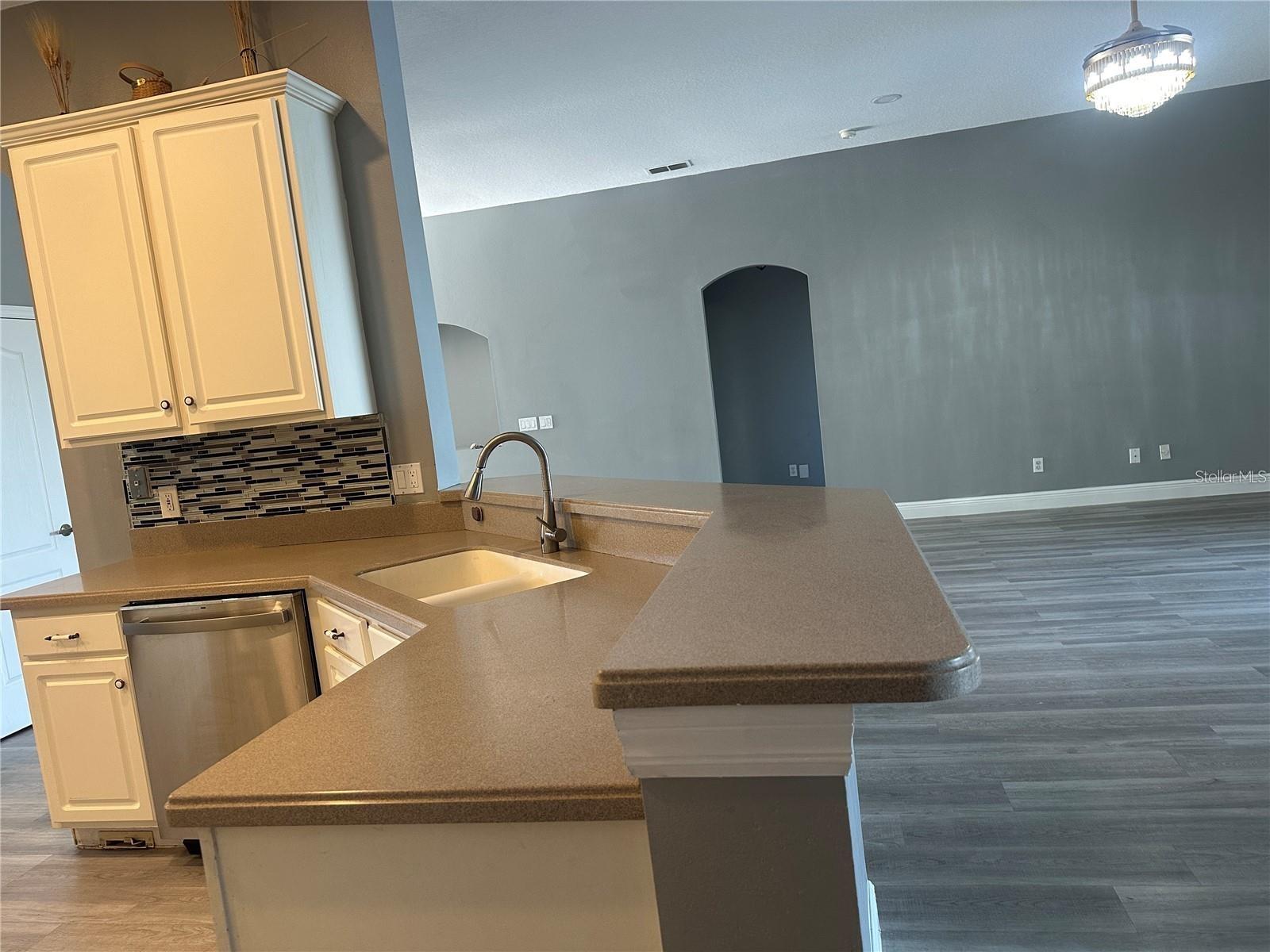 WATERFORD LAKES TR N25A PH 03 - Residential Lease