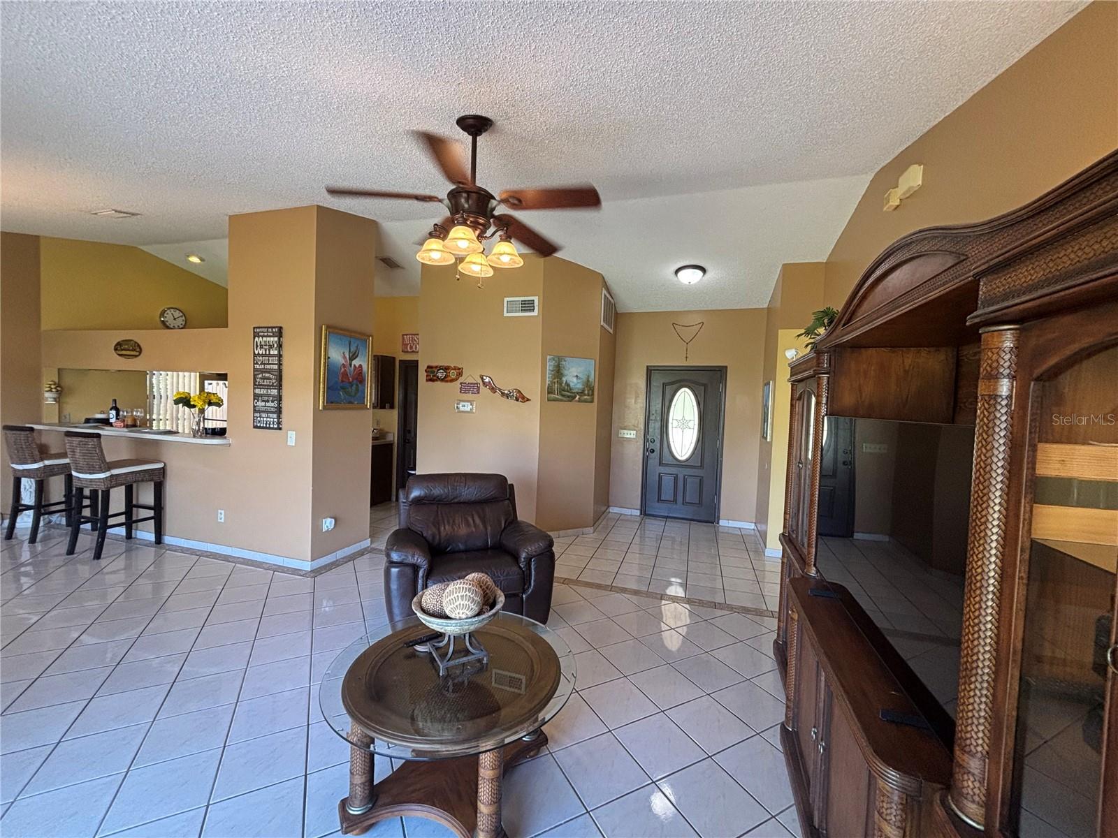 HUNTERS TRACE - Residential