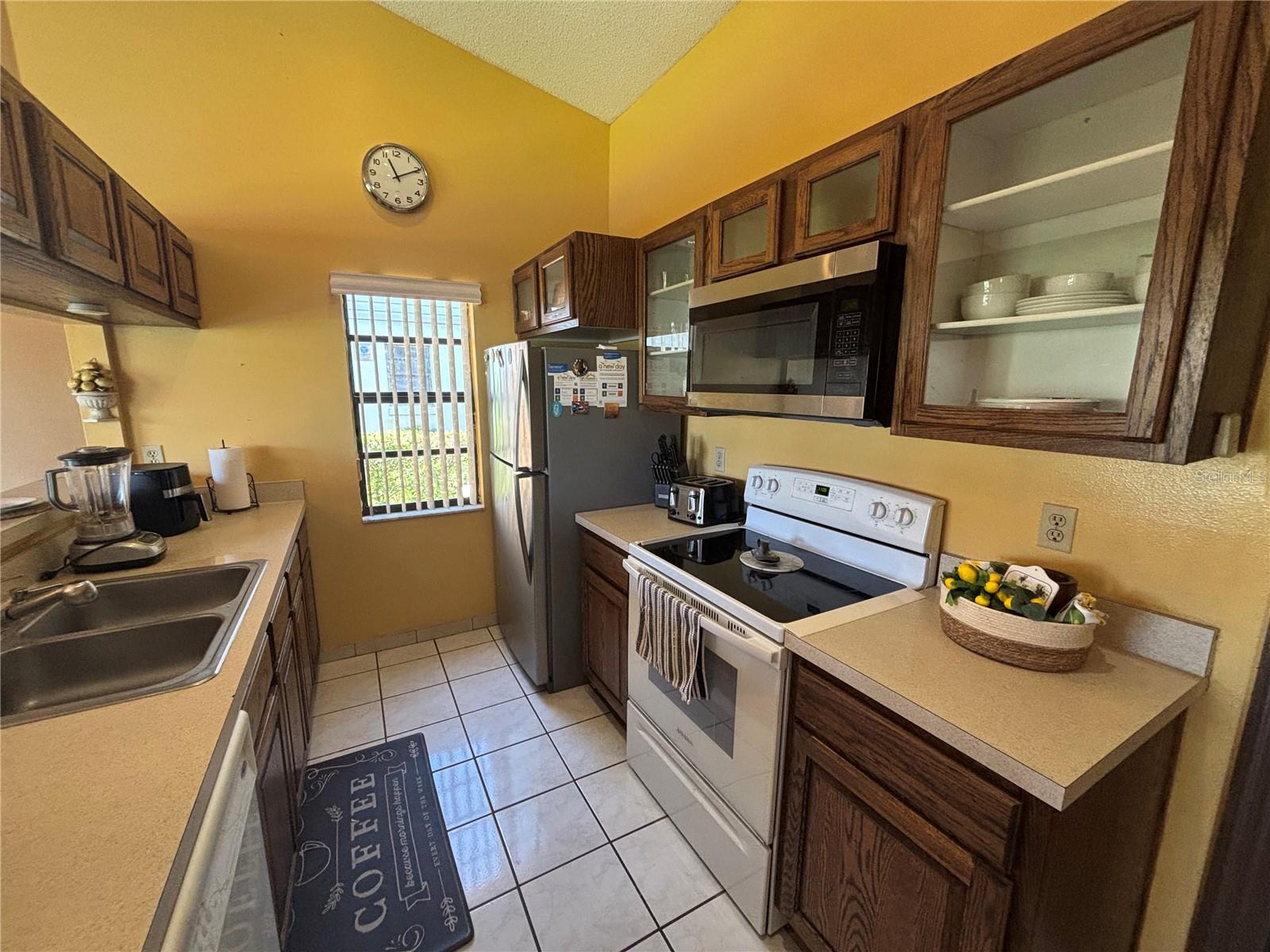 HUNTERS TRACE - Residential
