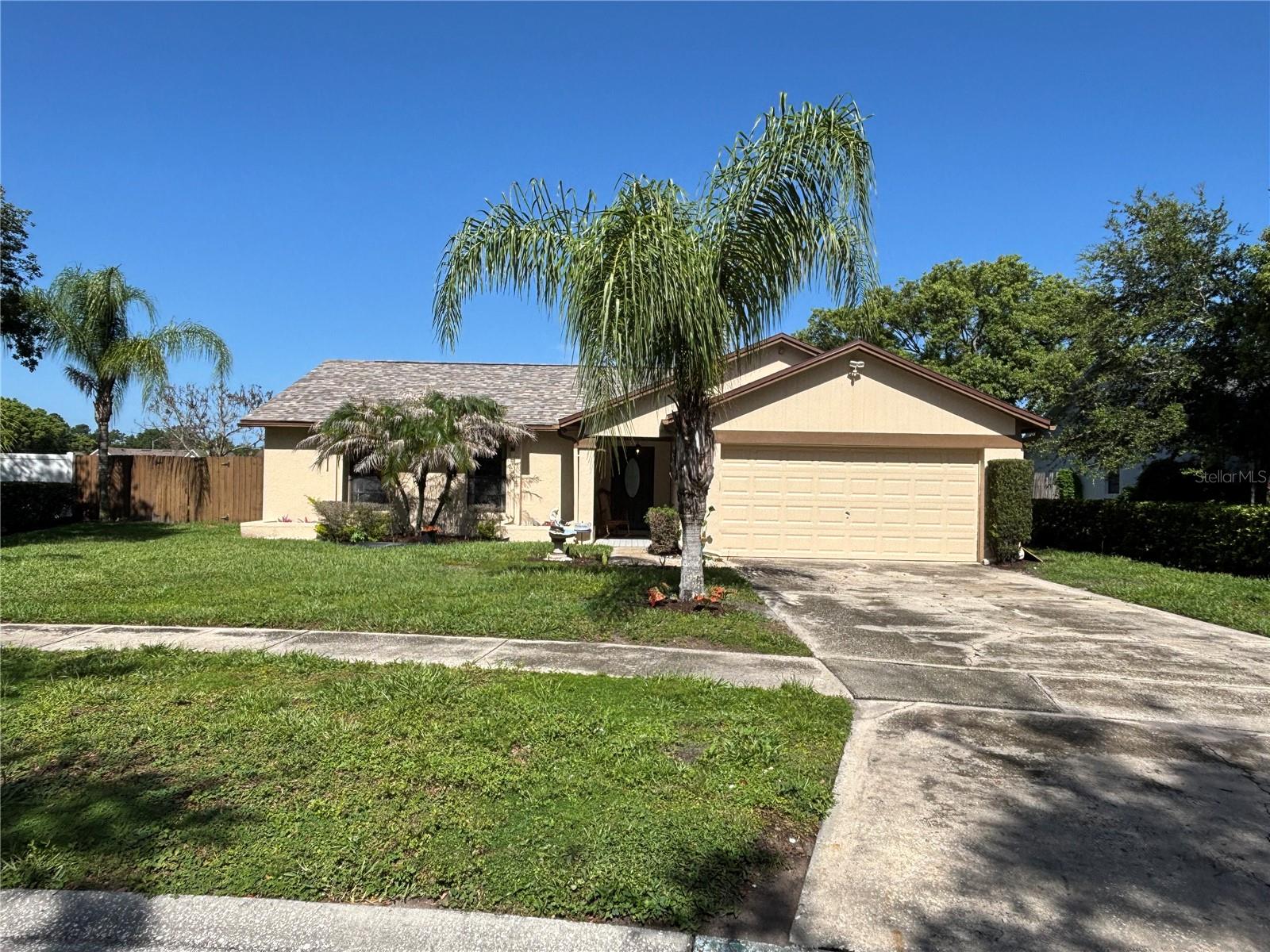 HUNTERS TRACE - Residential