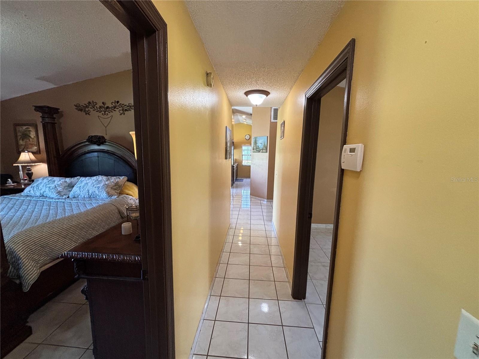HUNTERS TRACE - Residential