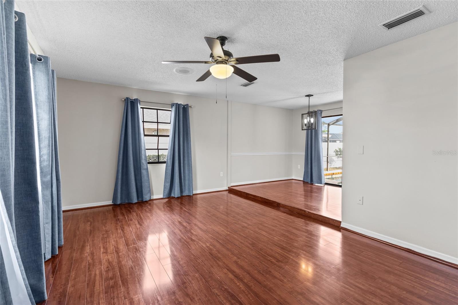 LAKE SARASOTA - Residential