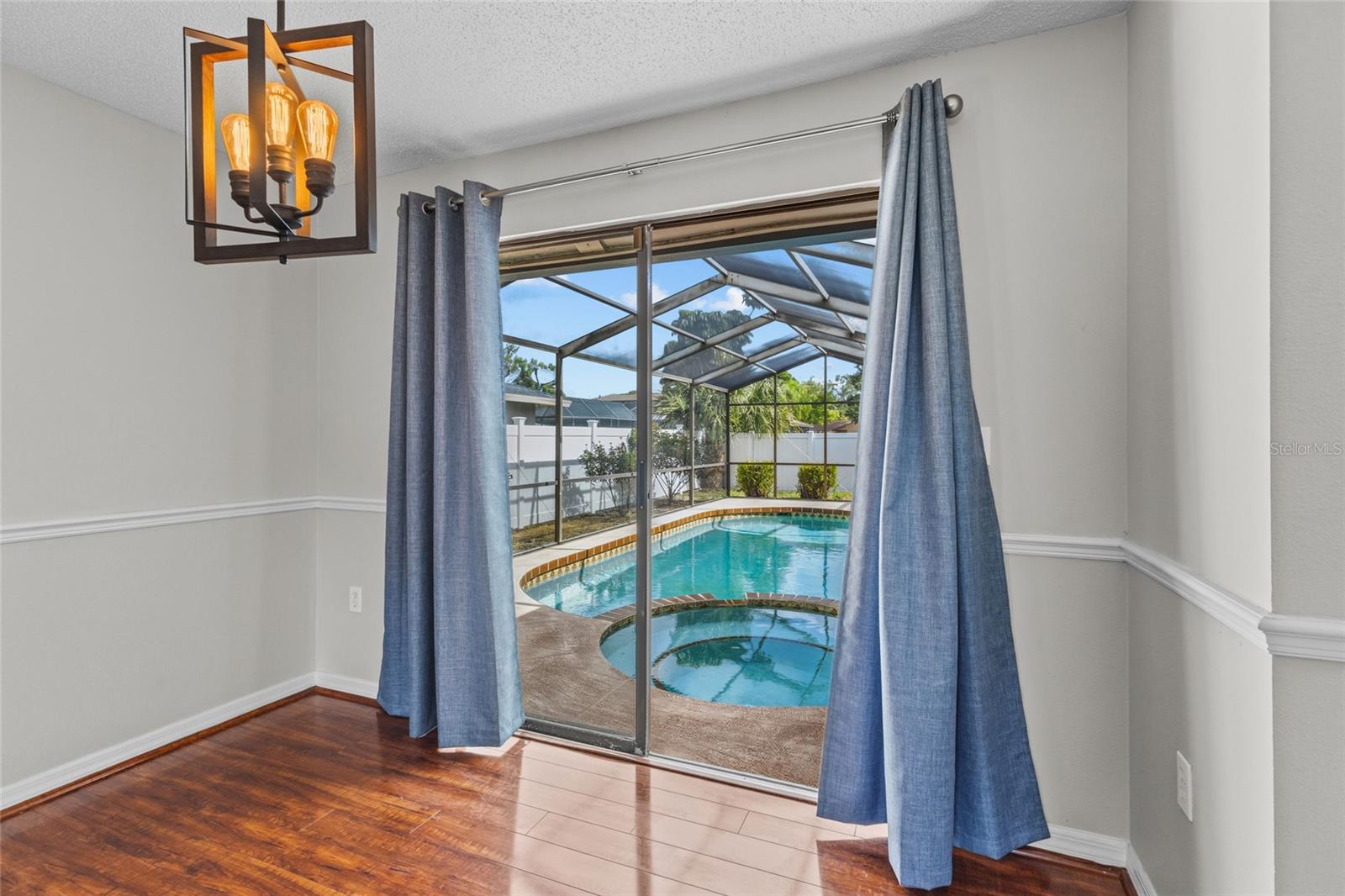 LAKE SARASOTA - Residential