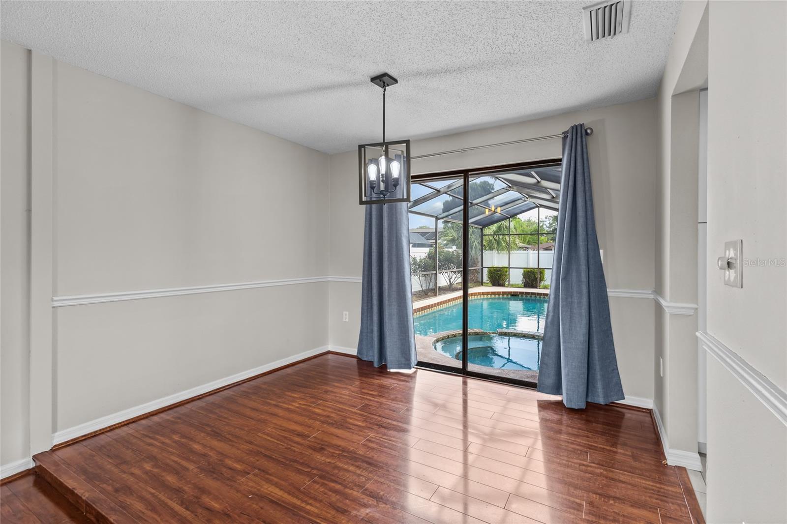 LAKE SARASOTA - Residential