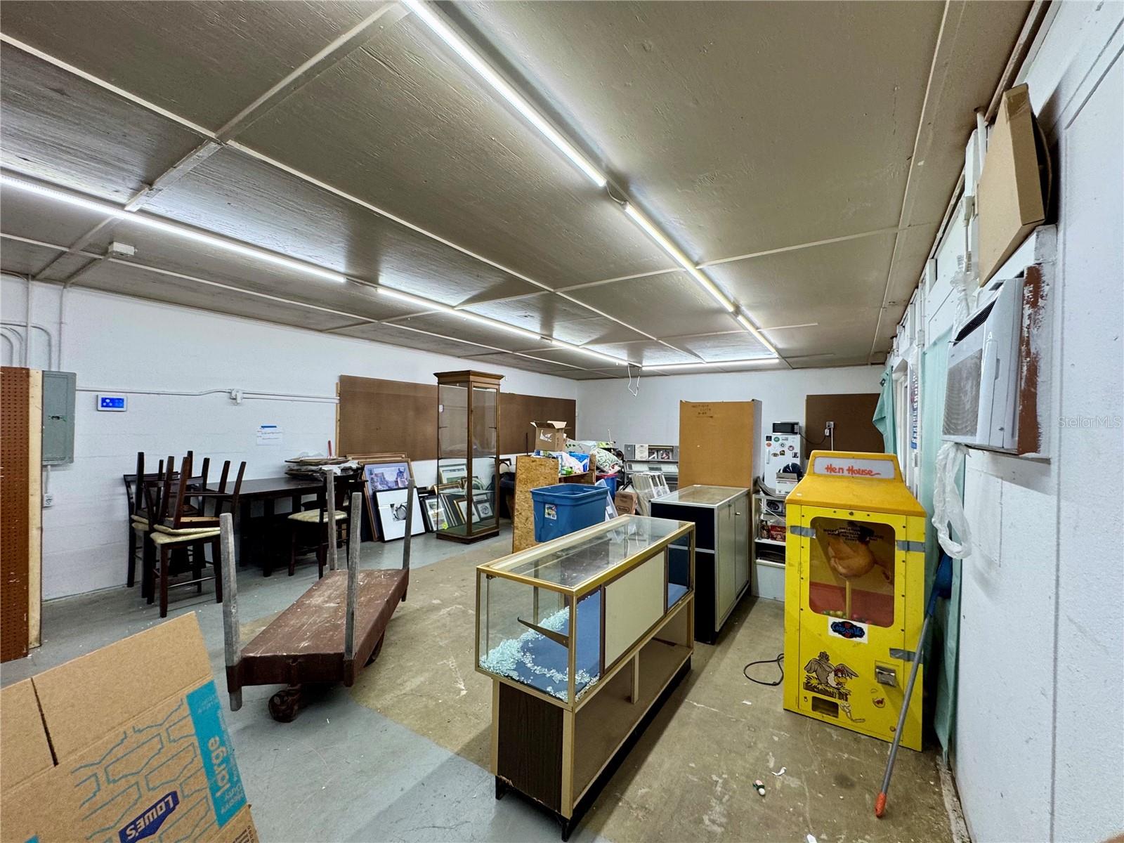 NORTH/LK WEIR AVENUE - Commercial Sale