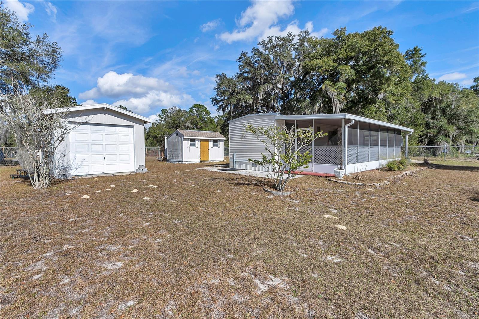 MEADOWS UN 3 - Residential