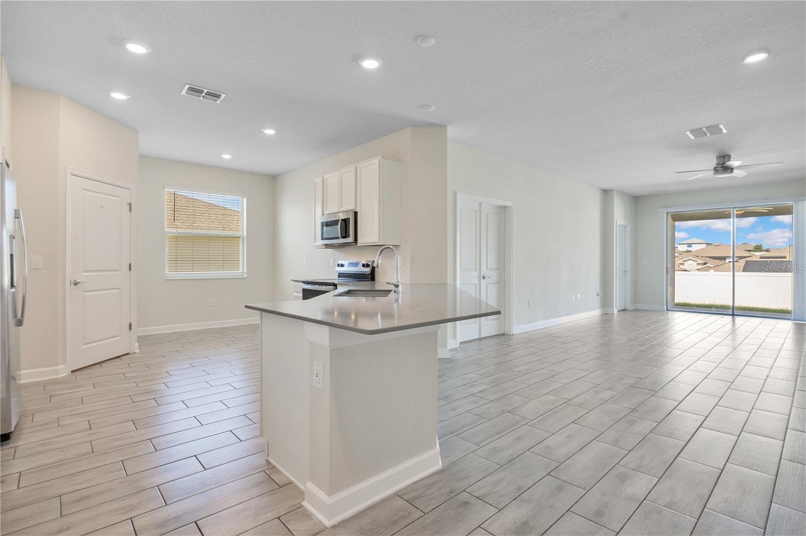 CITRUS POINTE - Residential Lease