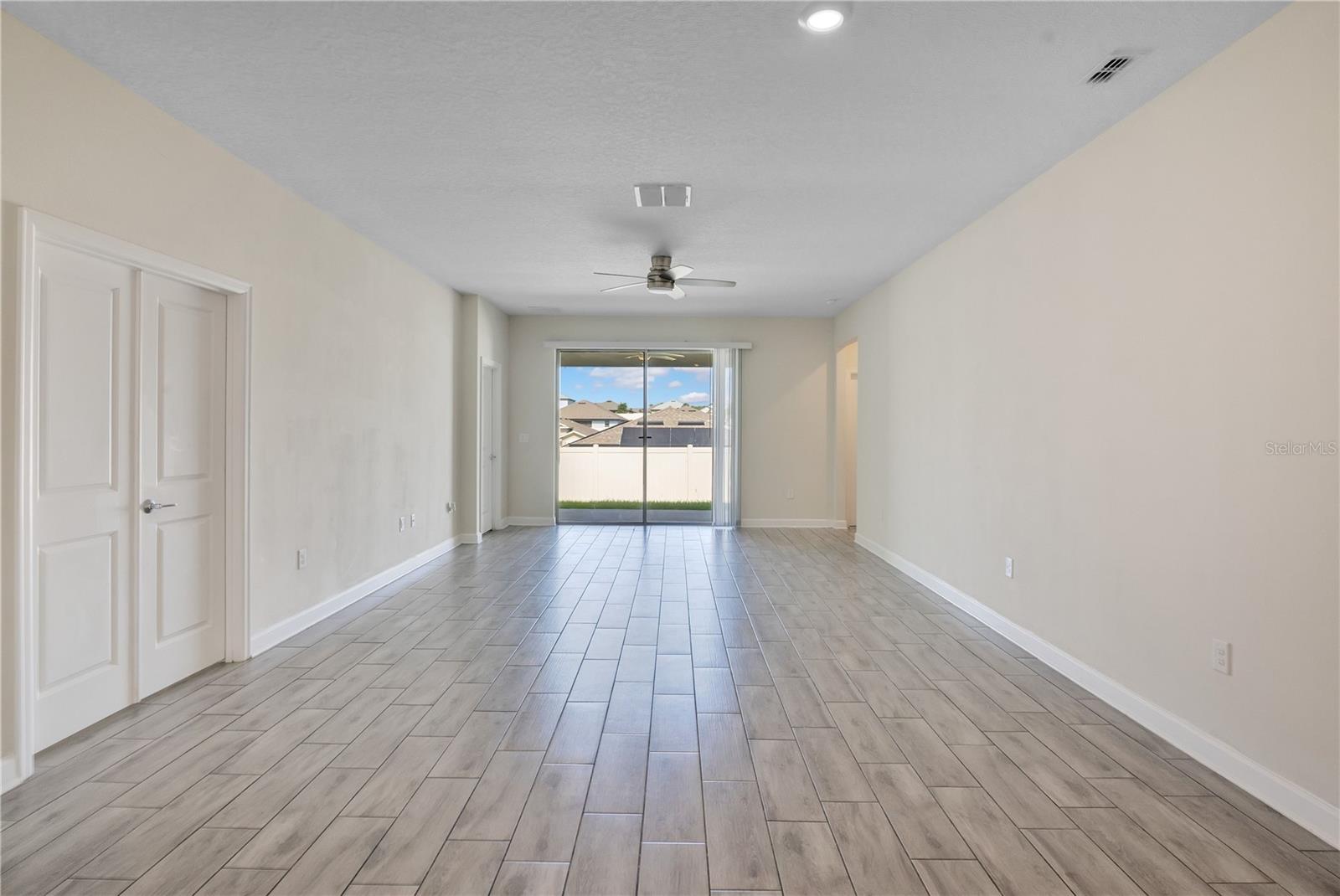 CITRUS POINTE - Residential Lease