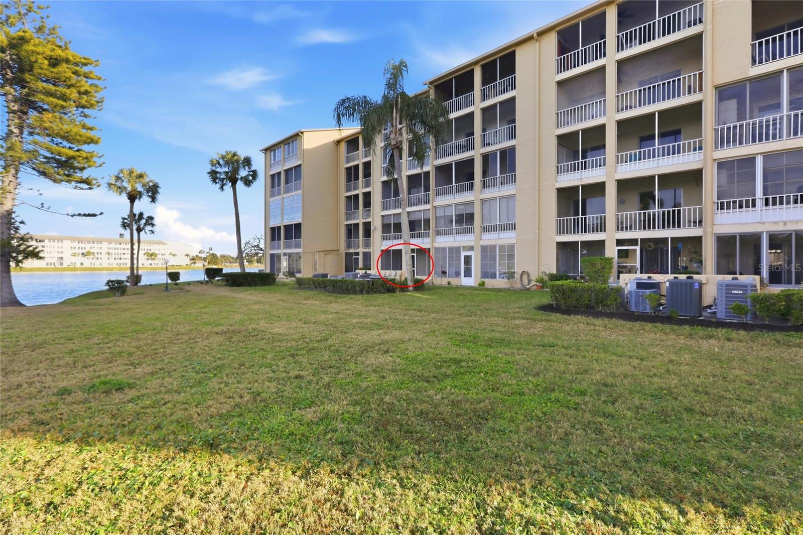 BAYSHORE ON THE LAKE APTS II SEC 2 - Residential