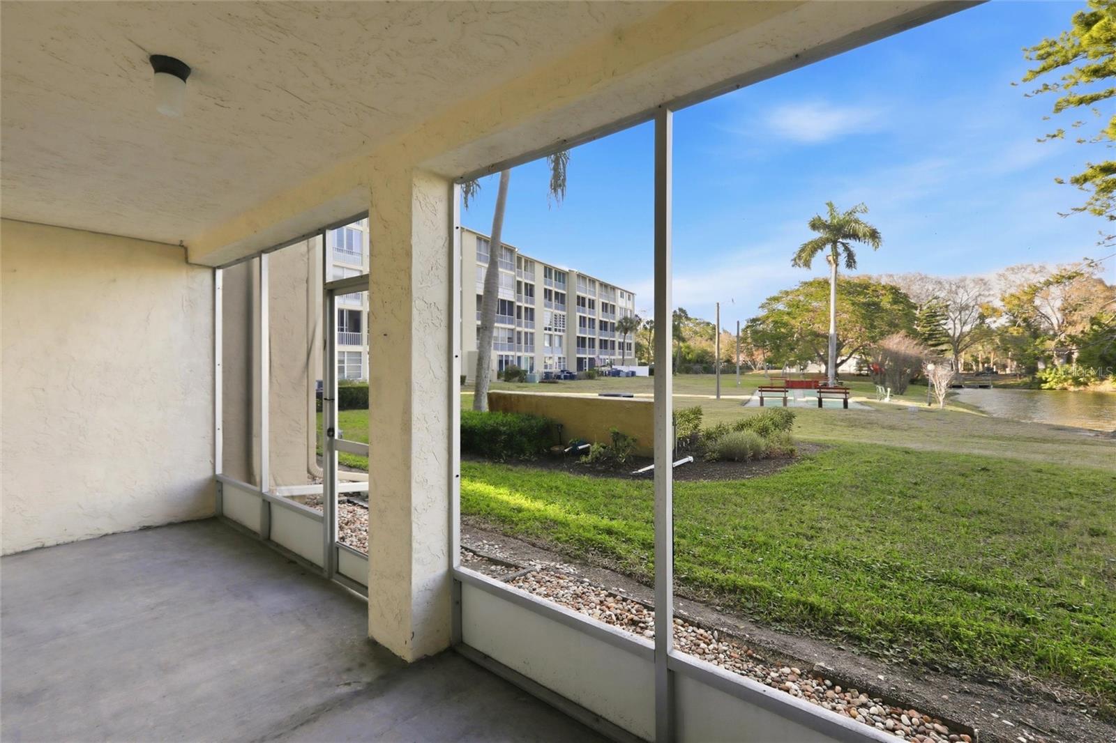 BAYSHORE ON THE LAKE APTS II SEC 2 - Residential