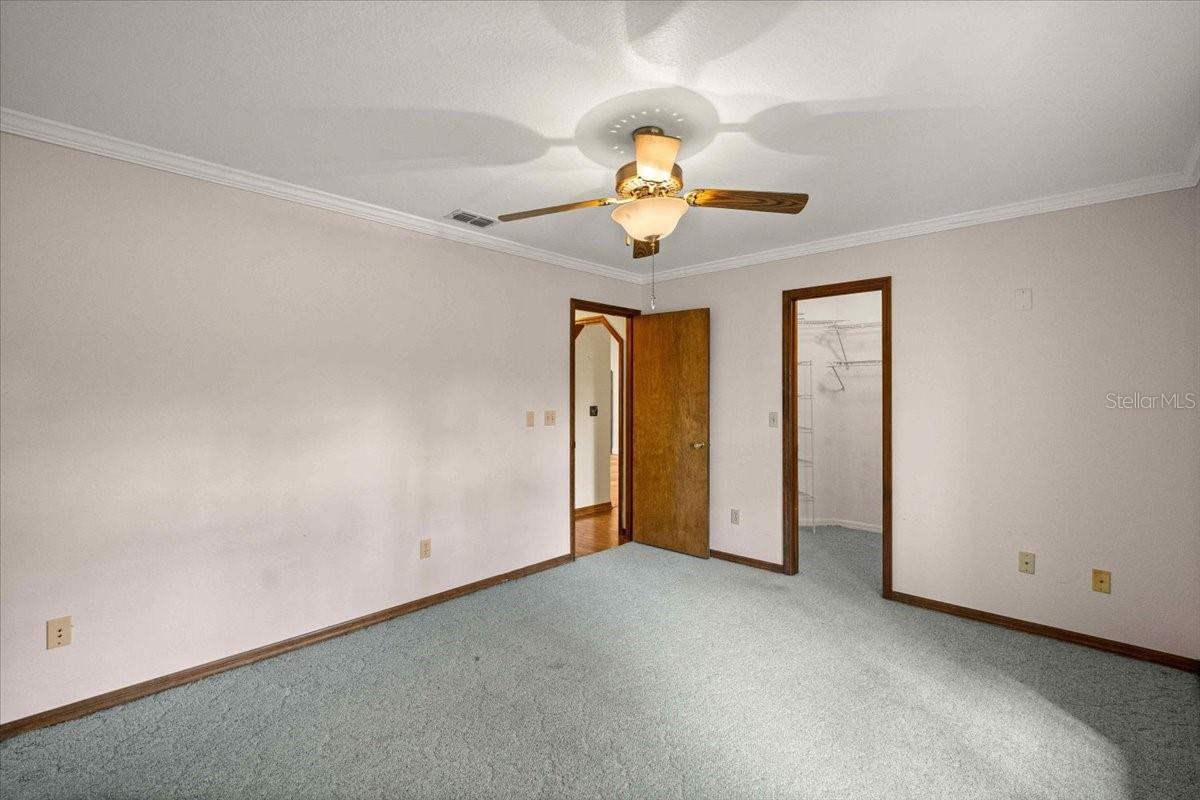 STONERIDGE ACRE - Residential