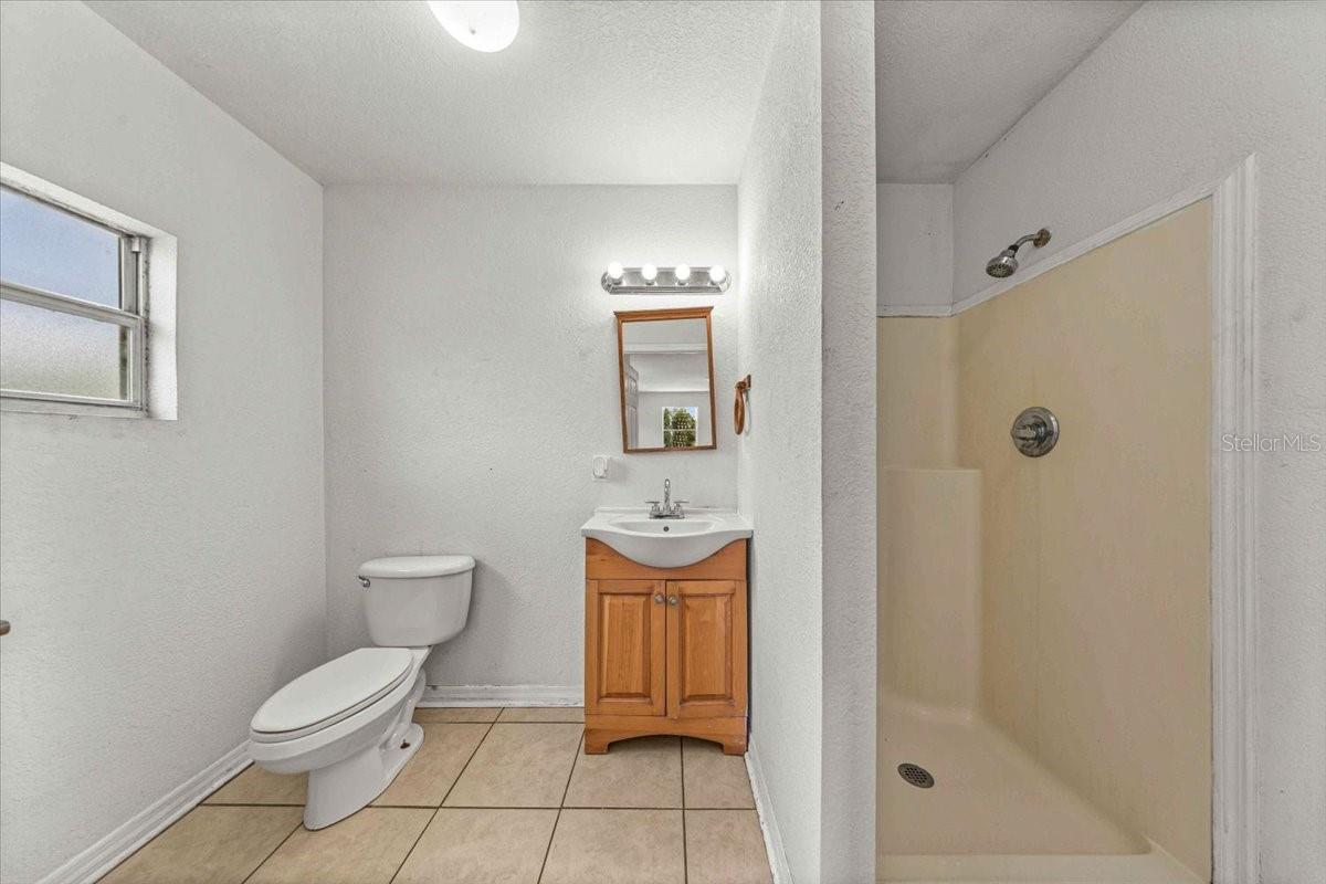 STONERIDGE ACRE - Residential