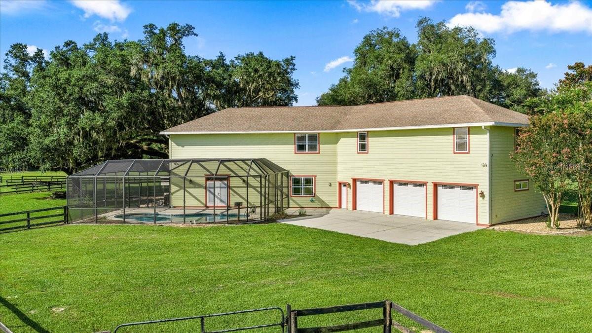 STONERIDGE ACRE - Residential
