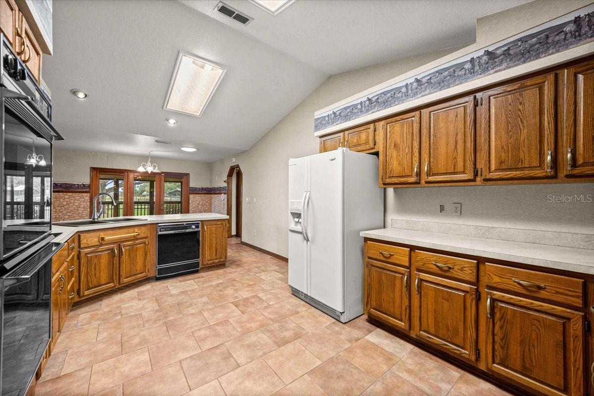 STONERIDGE ACRE - Residential