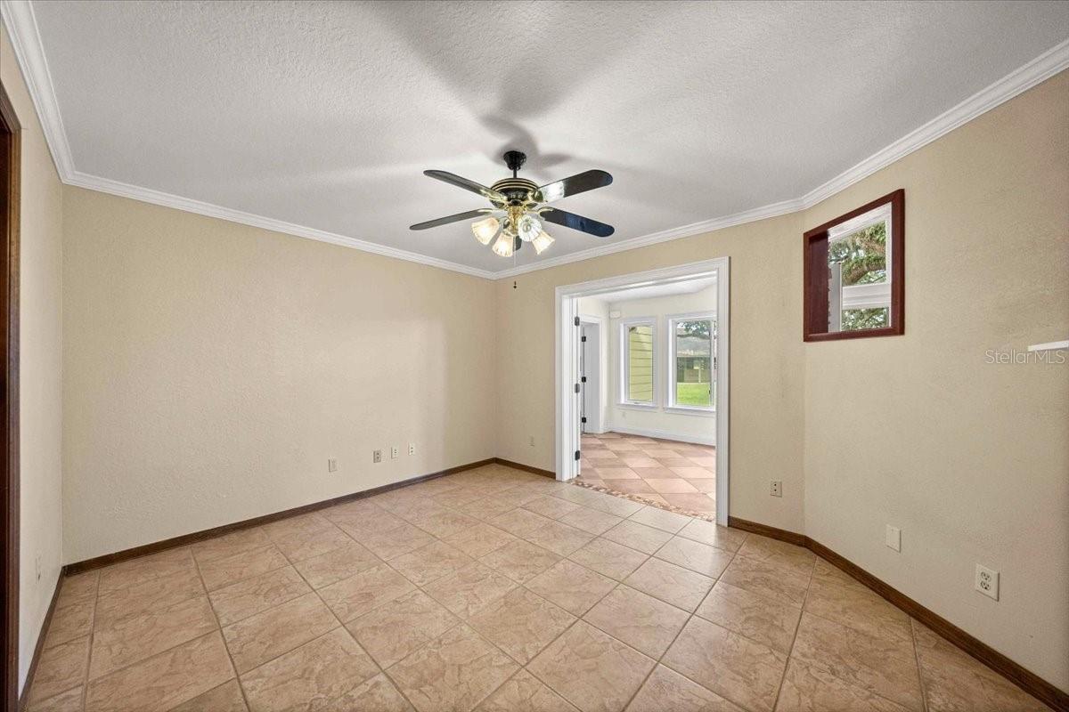 STONERIDGE ACRE - Residential