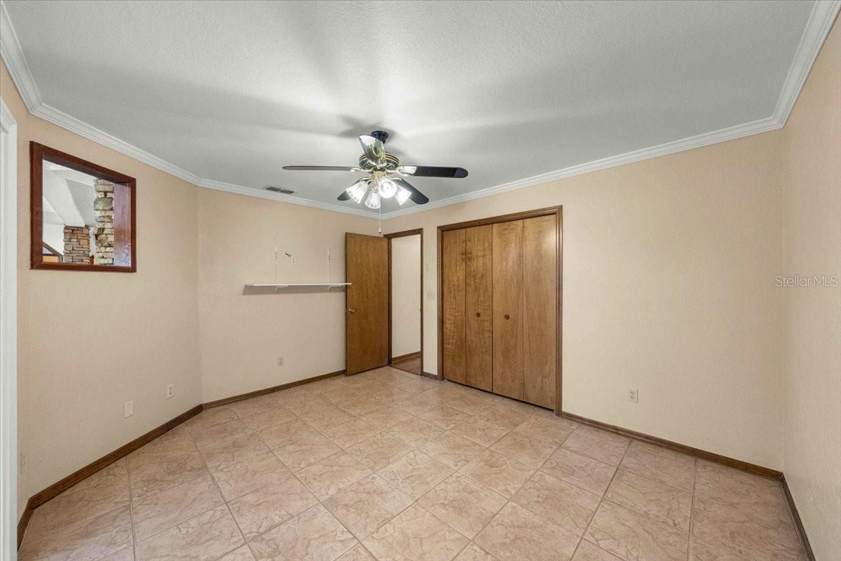 STONERIDGE ACRE - Residential