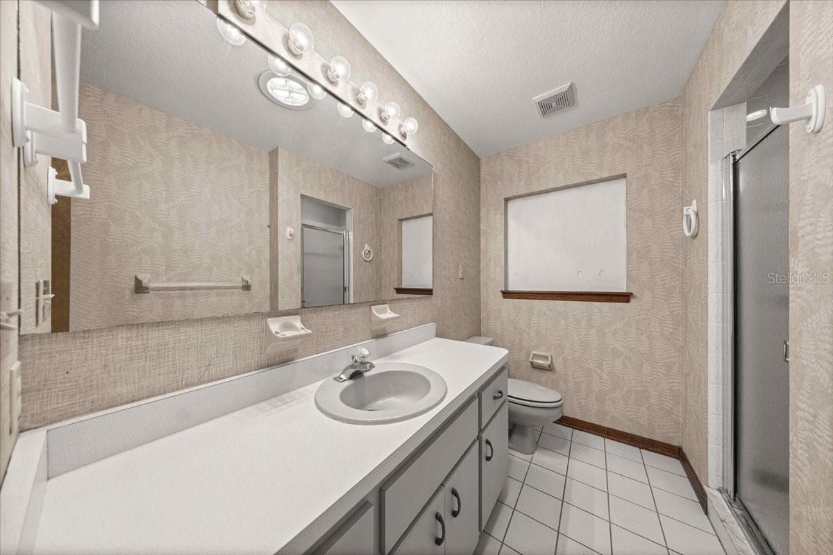 STONERIDGE ACRE - Residential