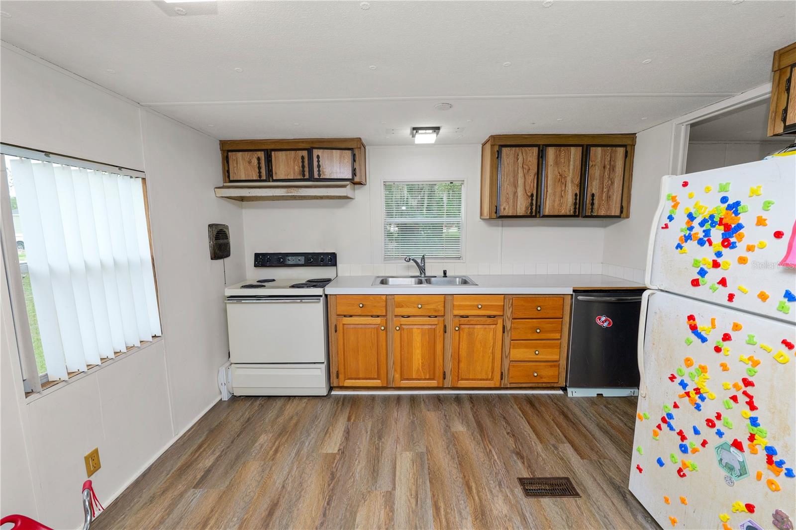 COUNTRY VIEW ESTATES - Residential
