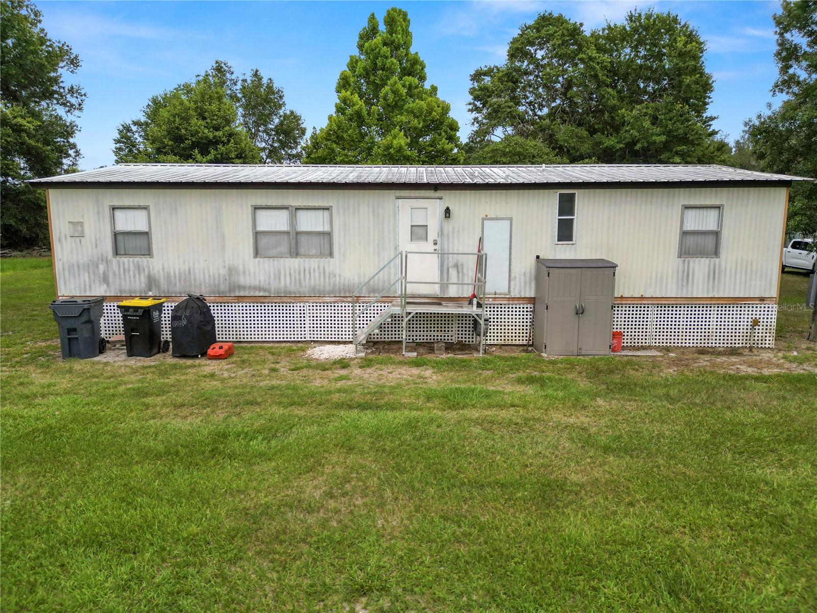 COUNTRY VIEW ESTATES - Residential