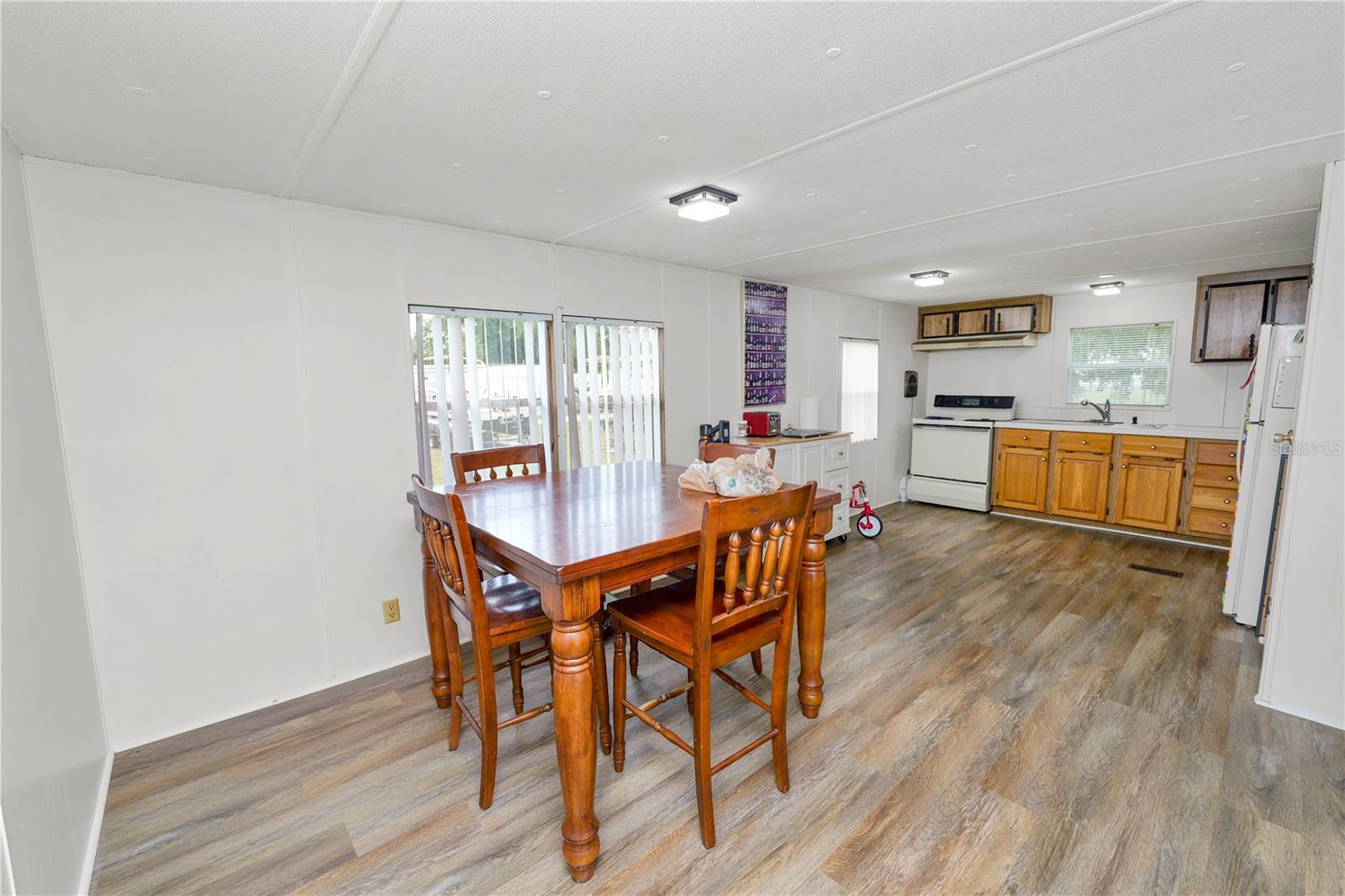 COUNTRY VIEW ESTATES - Residential
