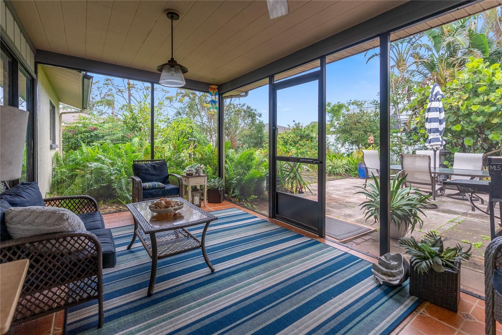 POINTE WEST - Residential