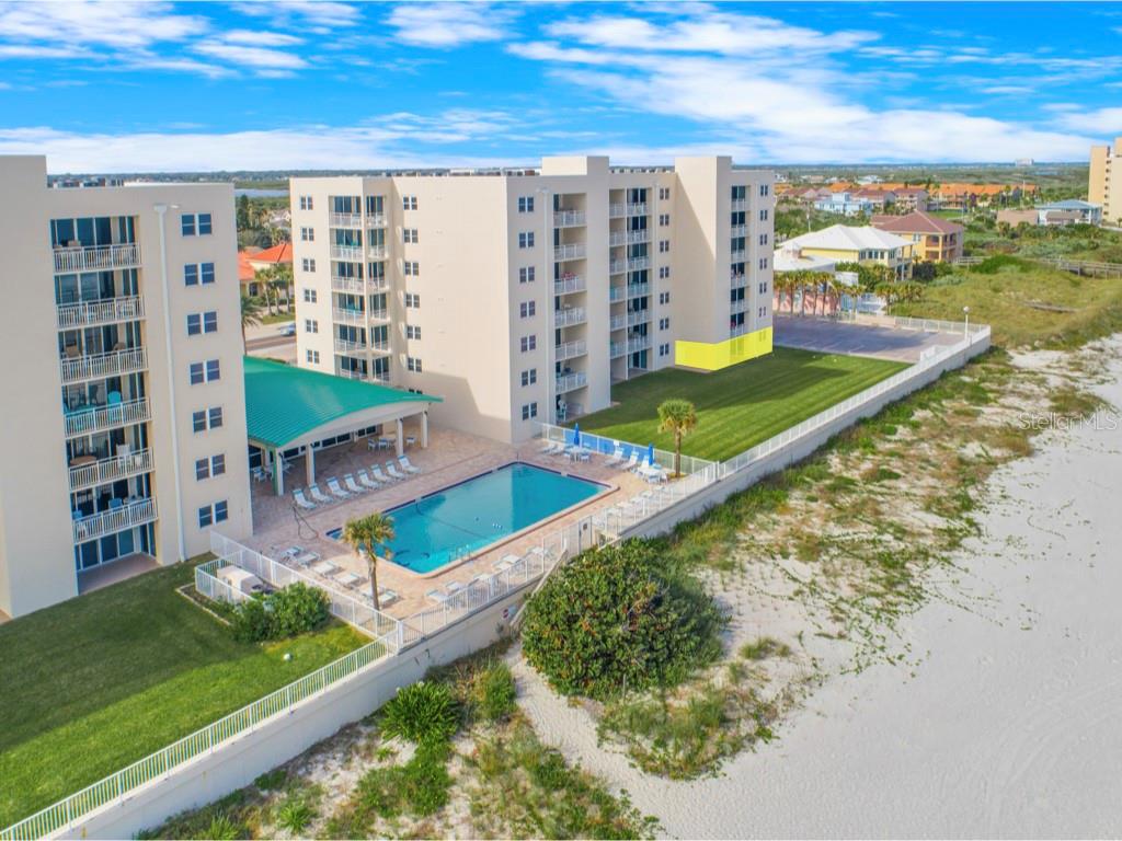 EAST WIND SOUTH & NORTH - Residential