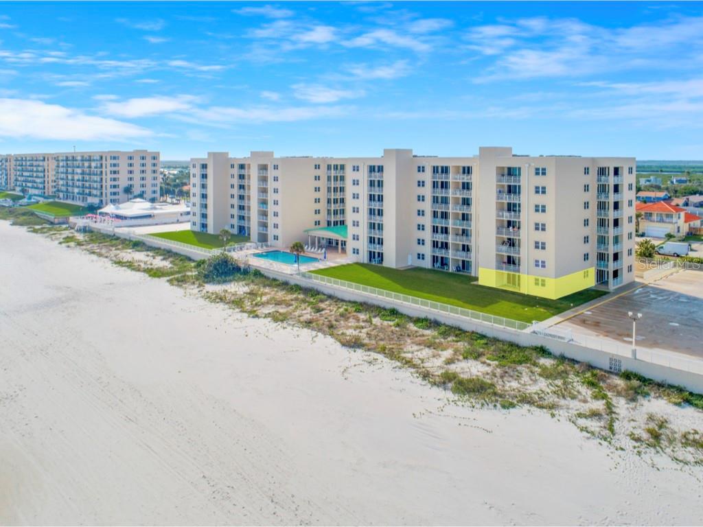 EAST WIND SOUTH & NORTH - Residential