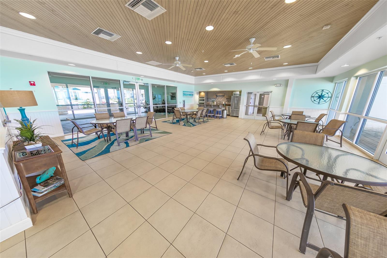 EAST WIND SOUTH & NORTH - Residential