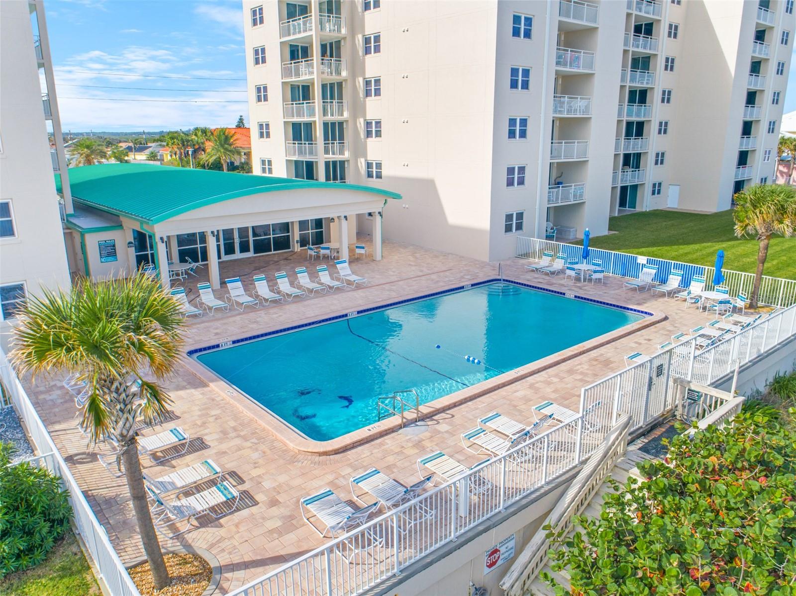 EAST WIND SOUTH & NORTH - Residential