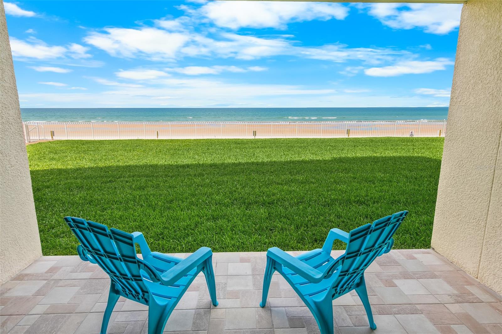 EAST WIND SOUTH & NORTH - Residential