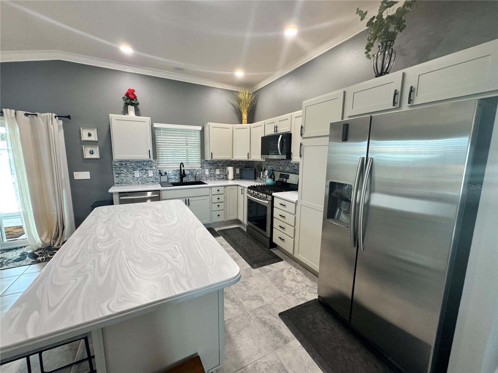 VILLAGES/SOUTHERN OAKS CLIFF V - Residential Lease