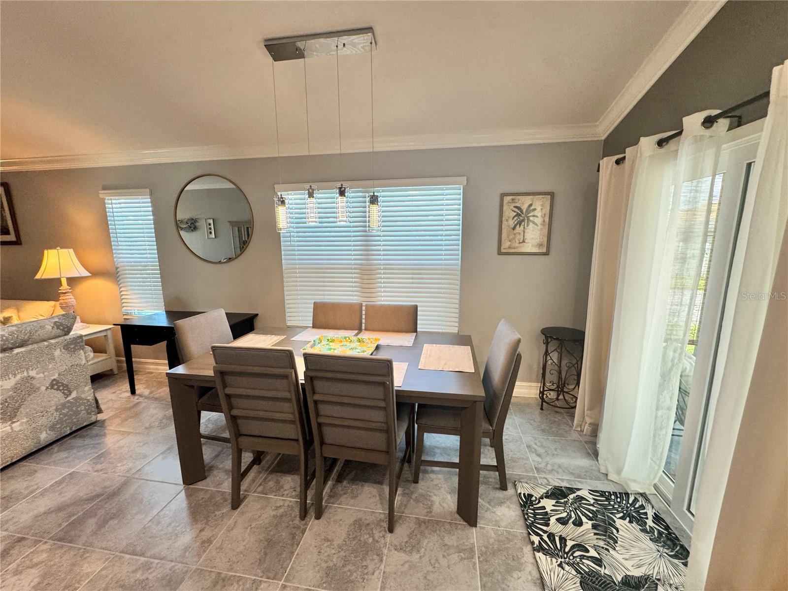 VILLAGES/SOUTHERN OAKS CLIFF V - Residential Lease