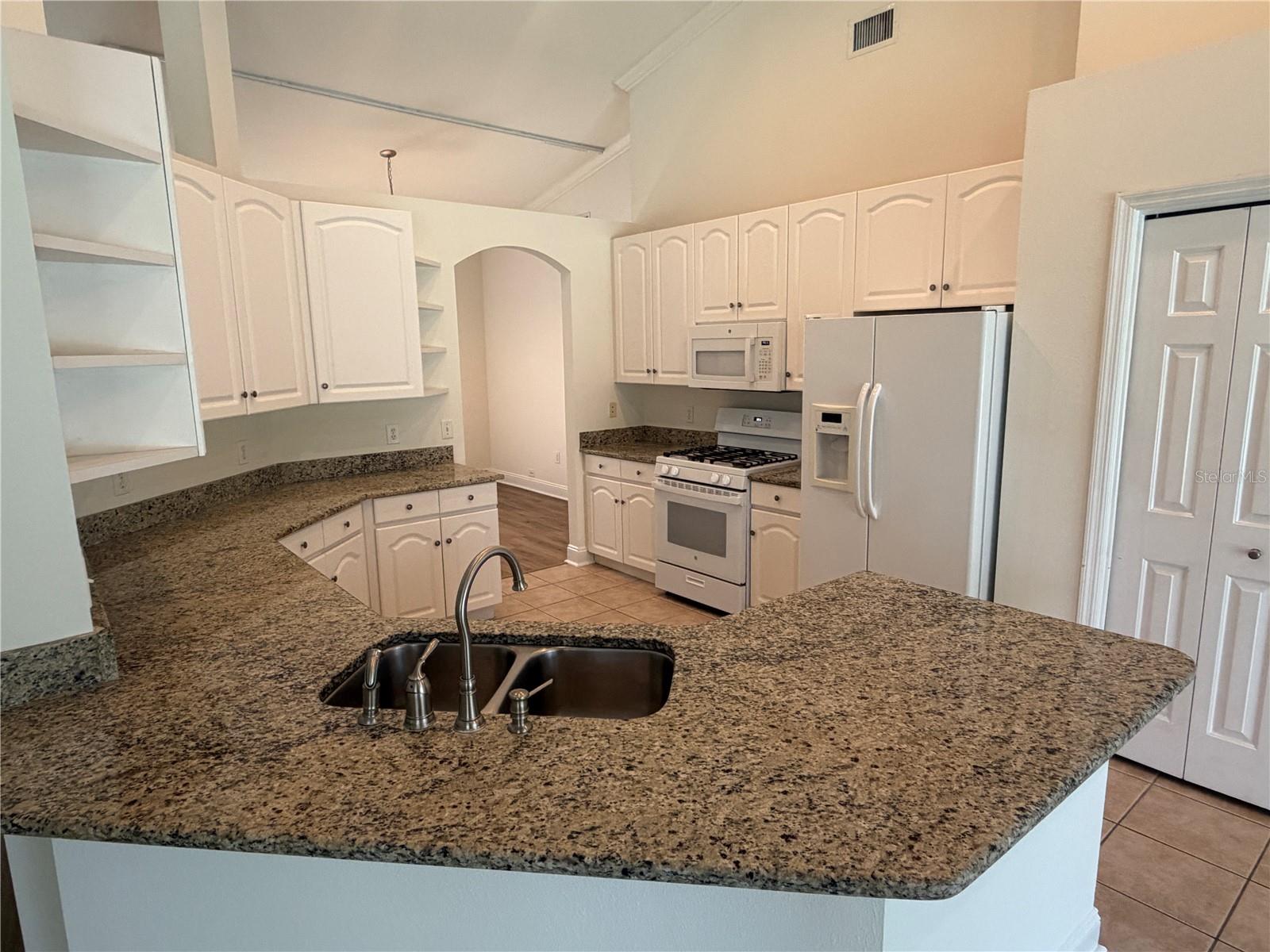 FISHHAWK RANCH PH 2 PRCL - Residential Lease