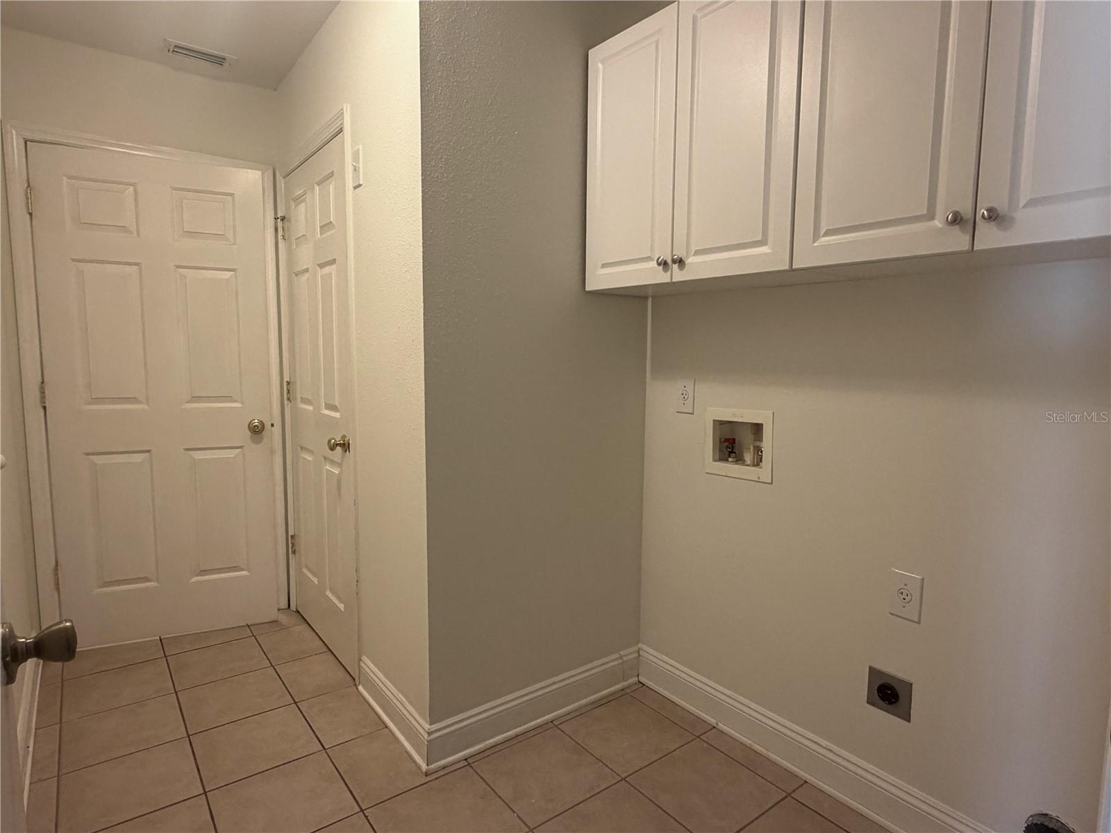 FISHHAWK RANCH PH 2 PRCL - Residential Lease