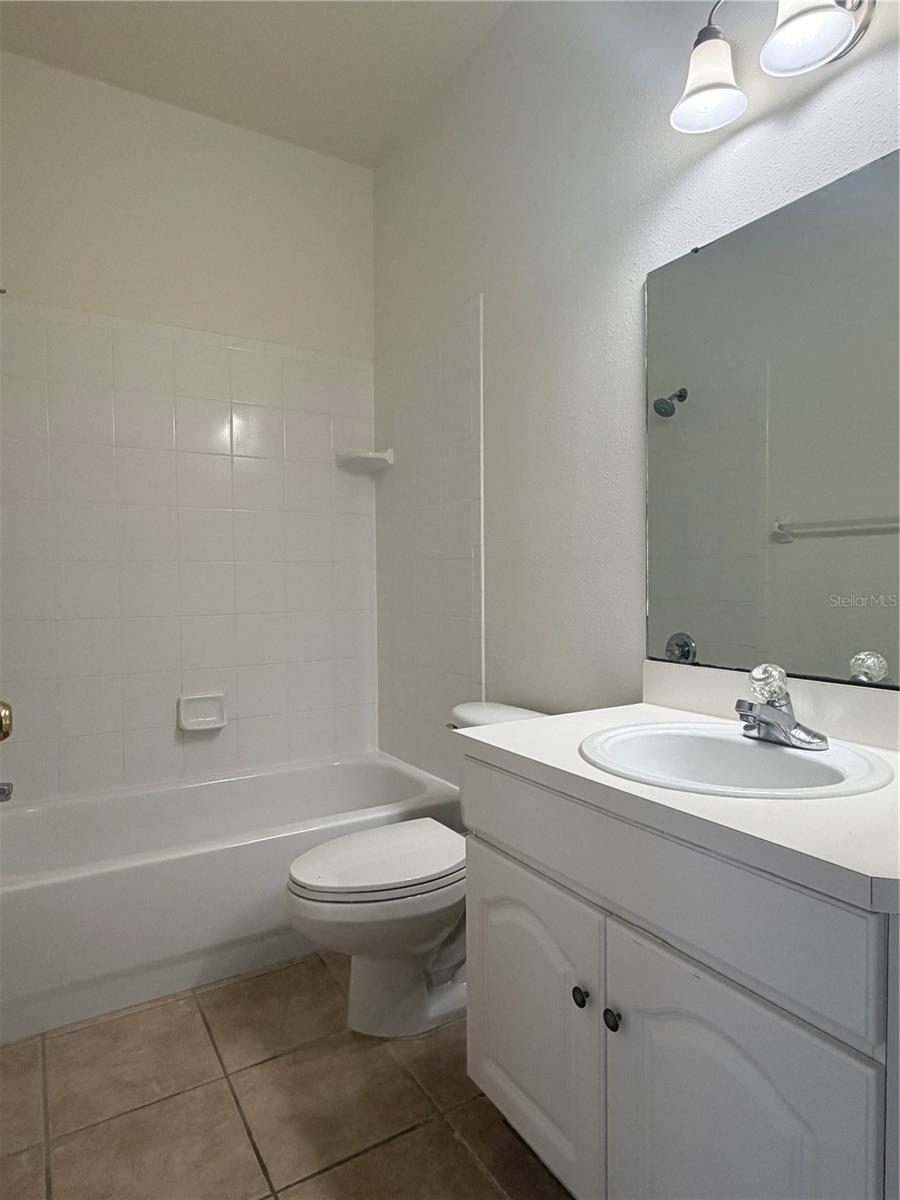 FISHHAWK RANCH PH 2 PRCL - Residential Lease