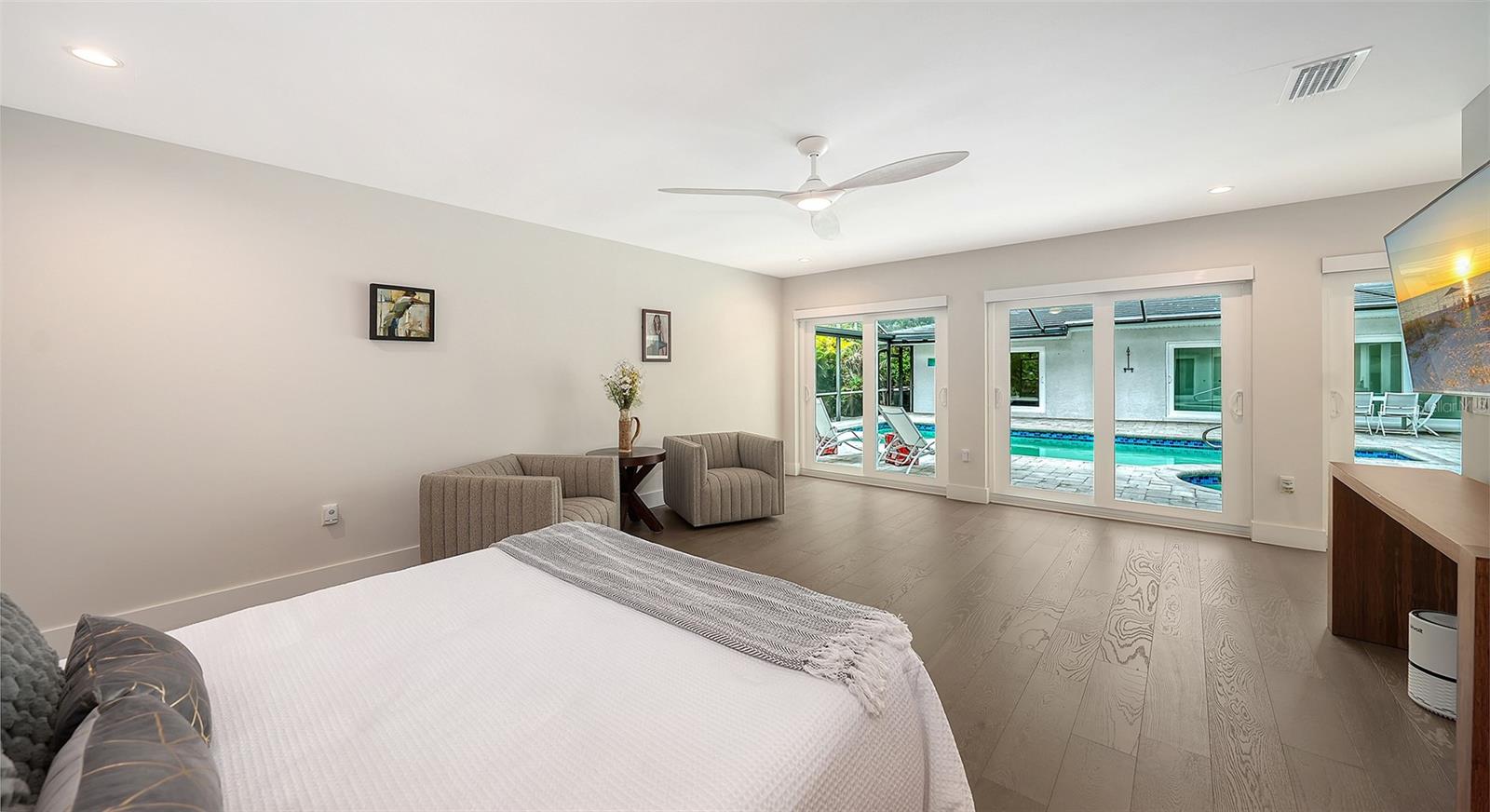 PINE BAY - Residential