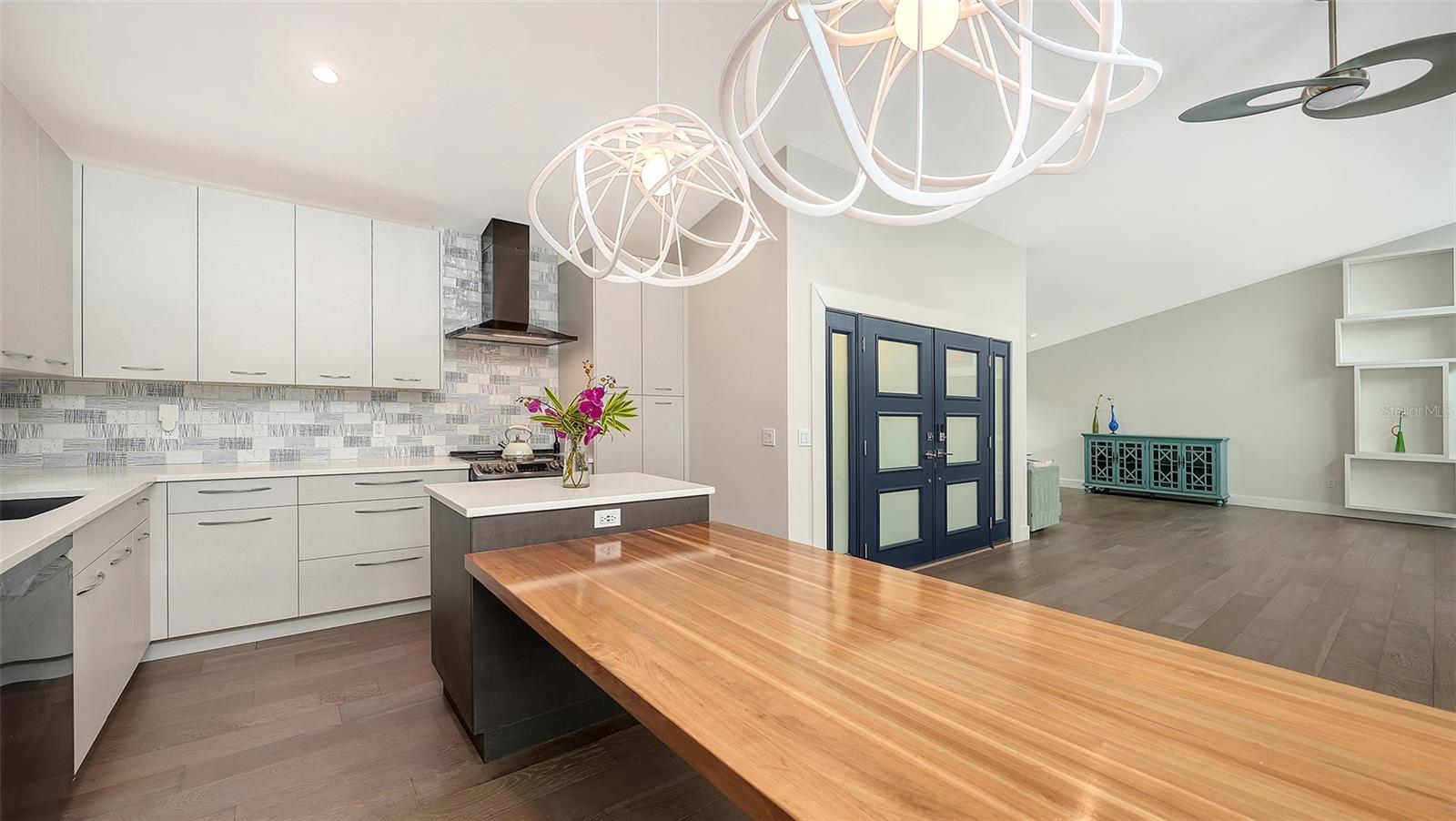PINE BAY - Residential