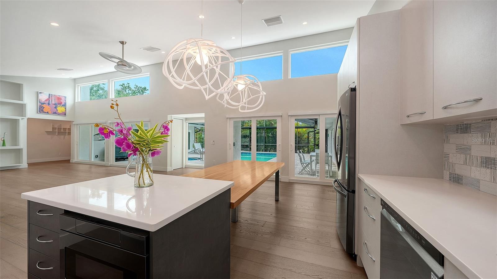 PINE BAY - Residential