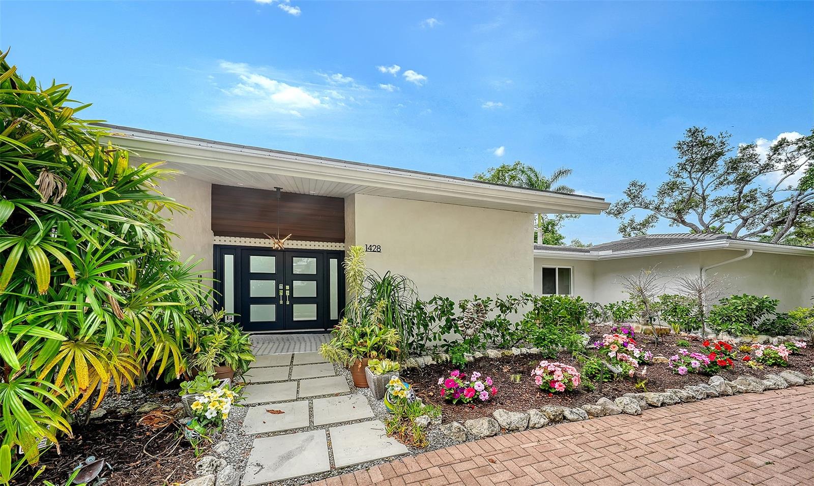 PINE BAY - Residential