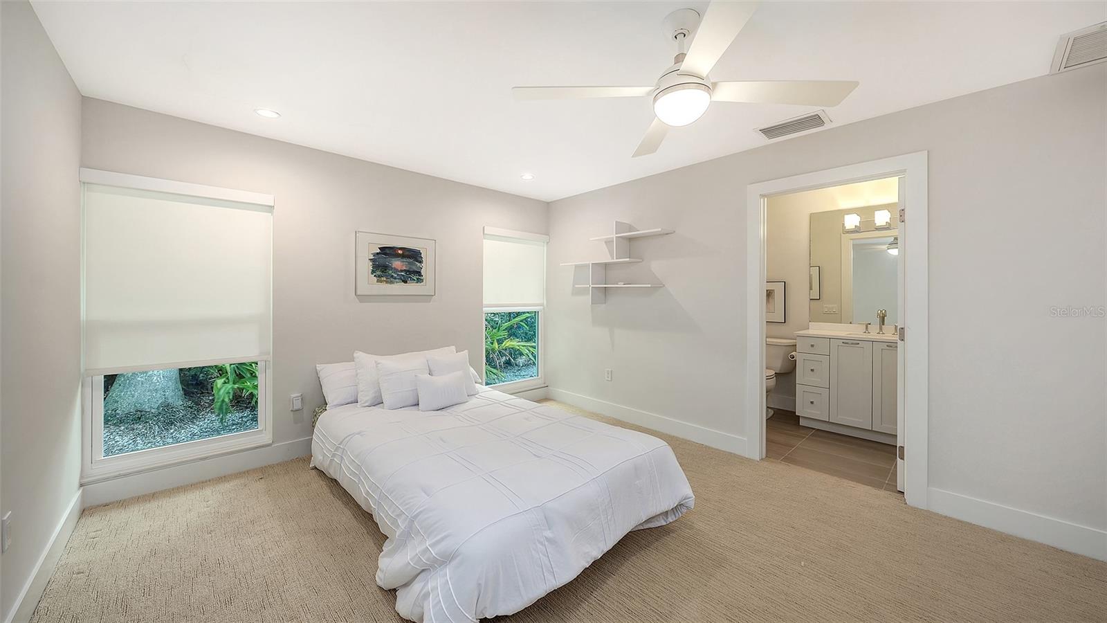 PINE BAY - Residential