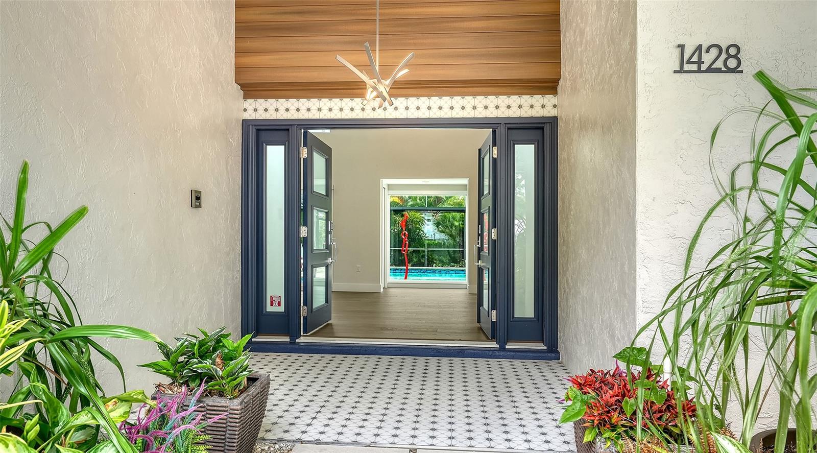PINE BAY - Residential