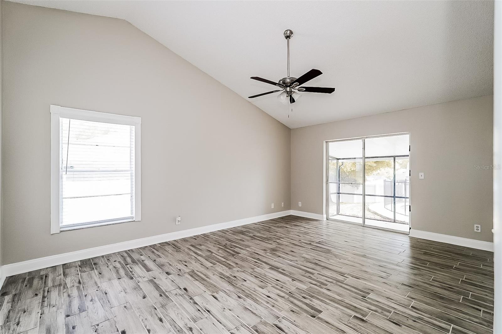 LAKEMONT UNIT 5 - Residential